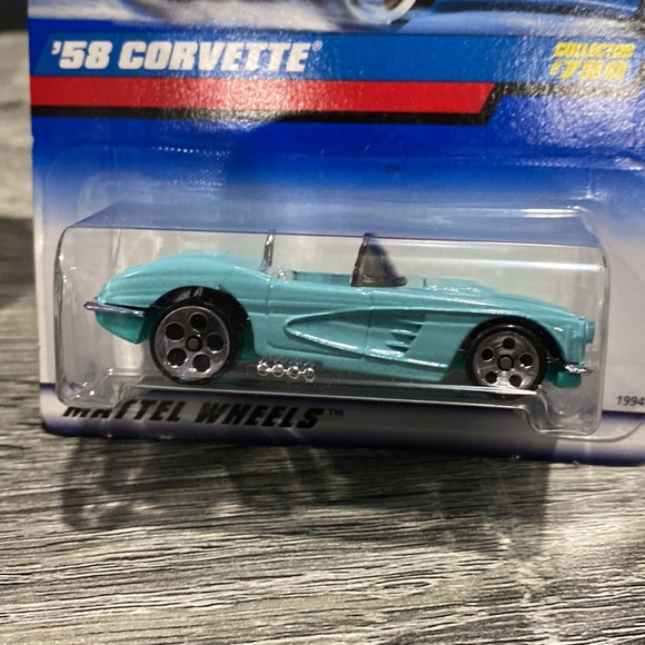 Hot Wheels | ‘58 Corvette - 1:64 Scale - Picture 5 of 10